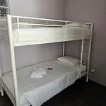 Hostal Residencial Canta Galo *