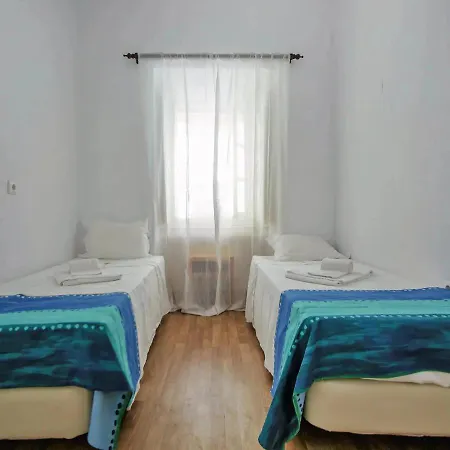 بيت شباب Pe Na Areia البوفيرا